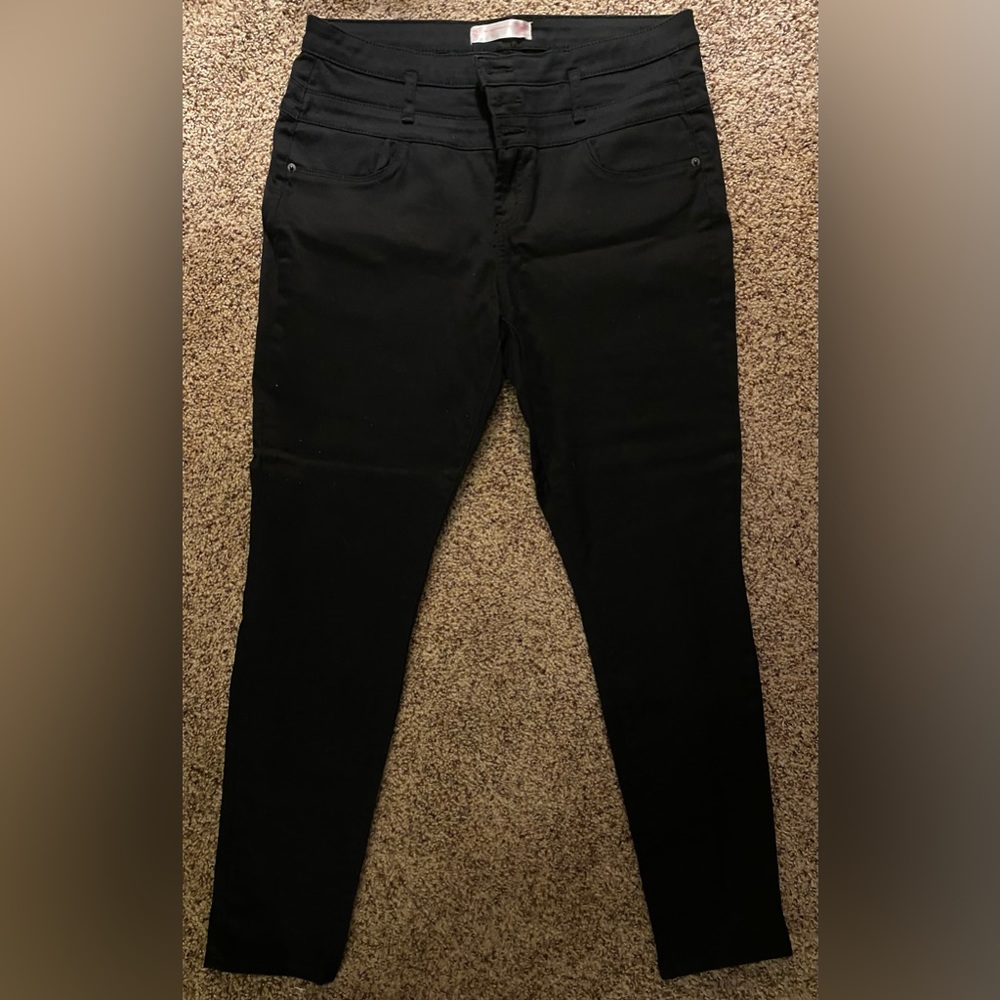 Women’s No Boundaries Jeggings